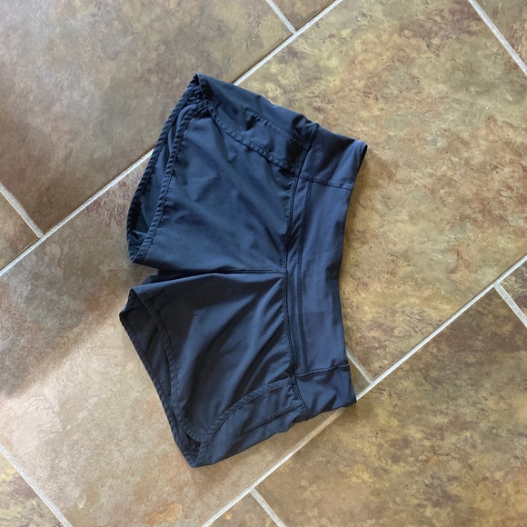 Lululemon Speed Ups 2.5 inch - Picture 1 of 4